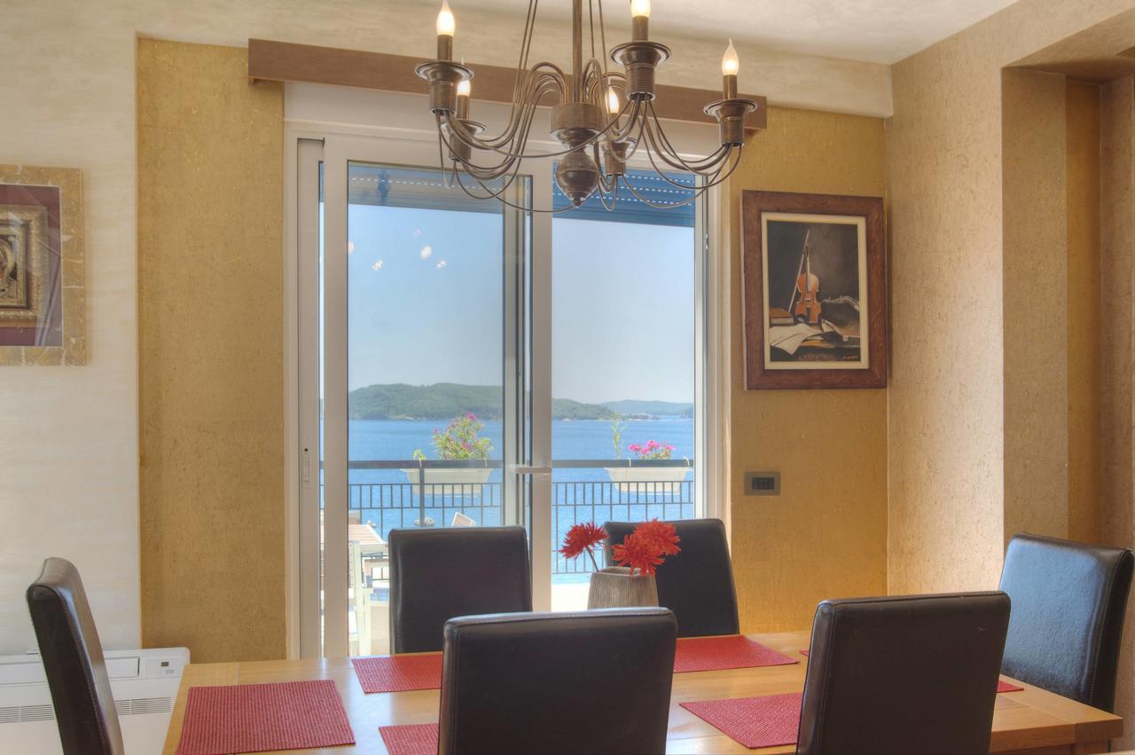 Hotel Villa Katarina Pržno Buitenkant foto